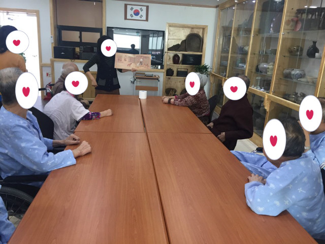 꾸미기_2016.11.04동화구연1.jpg
