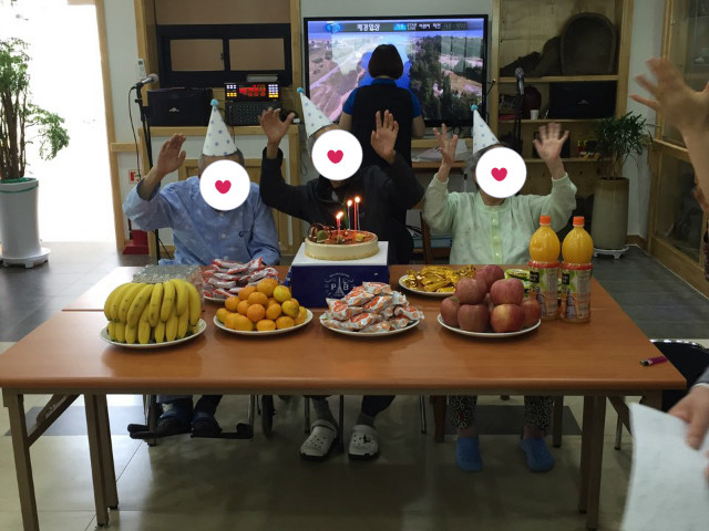 꾸미기_11월 생신잔치1.jpg